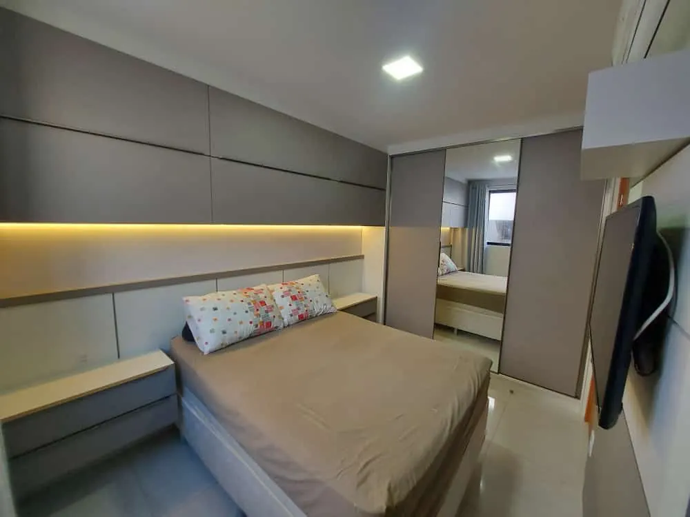 Quarto cinza